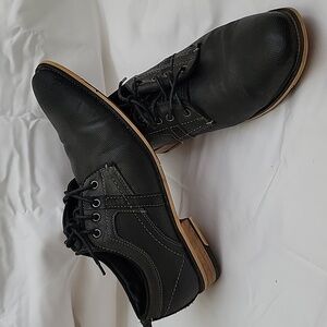 STEVE MADDEN Men's Oxfords. Style JASCO. Leather Upper. Size 10. Color Black.